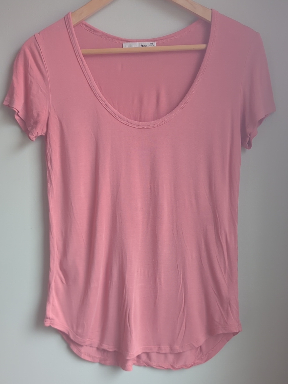 Wilfred Free. Dusty Rose Scoop Neck Short Sleeve Tee. Size XXS.